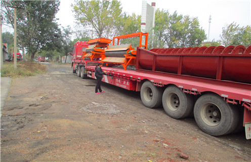 强磁辊式磁选机,北京稀土永磁辊式强磁磁选机_北京稀土永磁辊式强磁磁选机如何配置,选三氧化二铁吗? 强磁辊式磁选机,北京稀土永磁辊式强磁磁选机_北京稀土永磁辊式强磁磁选机如何配置,选三氧化二铁吗?